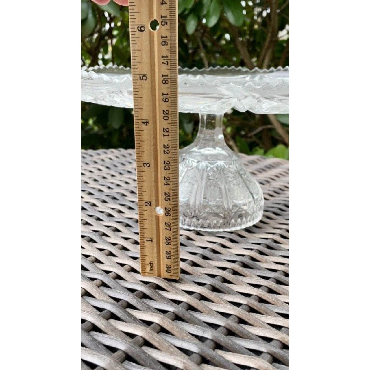 Stunning vintage ornate diamond cut etched Chantilly glass heavyweight pedestal cake stand with bellflower base