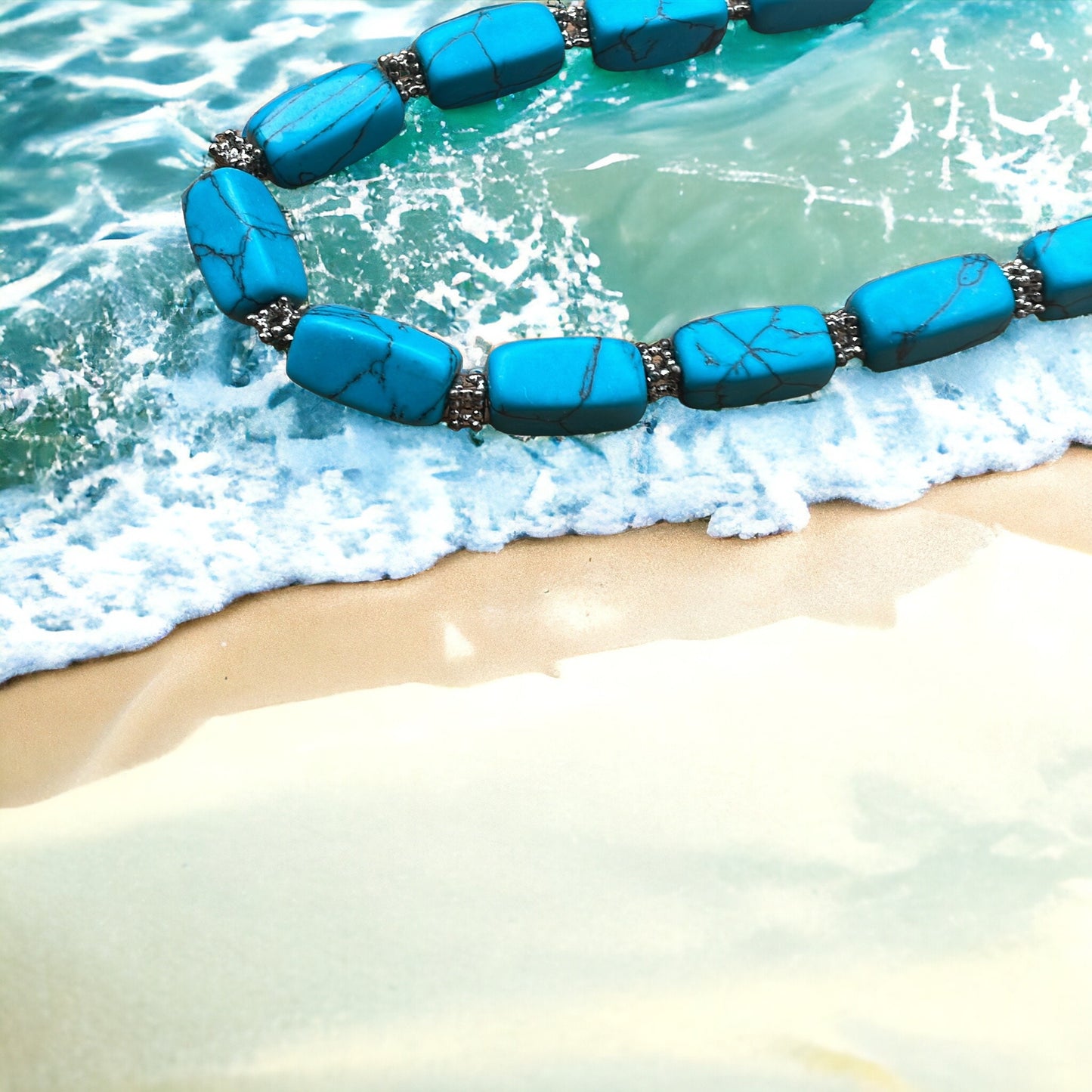 Stunning faux turquoise vintage necklace