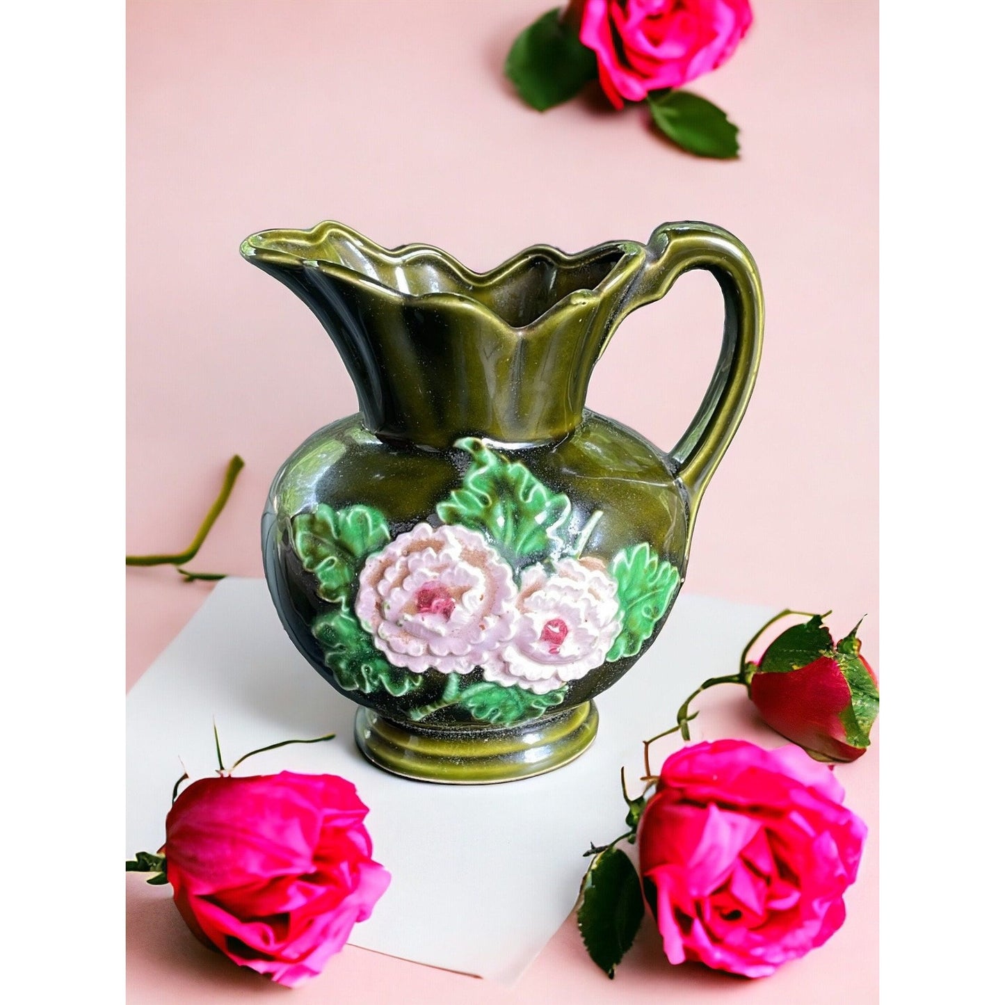 Stunning vintage pitcher - green with beutiful flowers