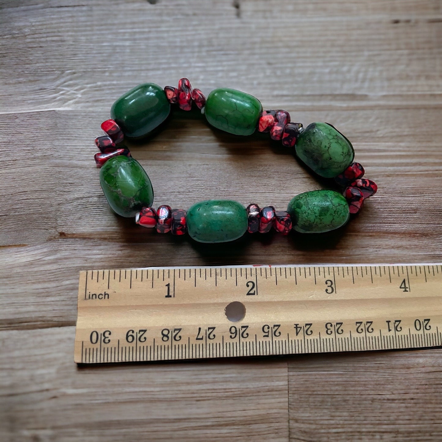 Green and turquoise faux stone stretch bracelet
