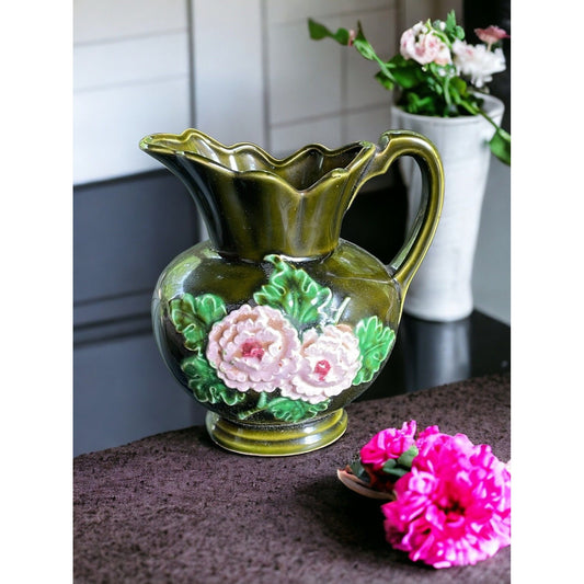 Stunning vintage pitcher - green with beutiful flowers