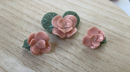 Stunning vintage porcelain pink and green flower pin and earring set
