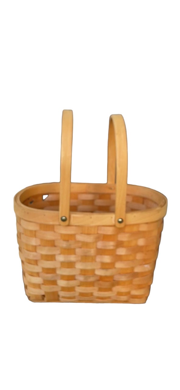 Large Picnic Basket - Woven Sturdy Wicker, Spacious 16" Wide x 11" Tall