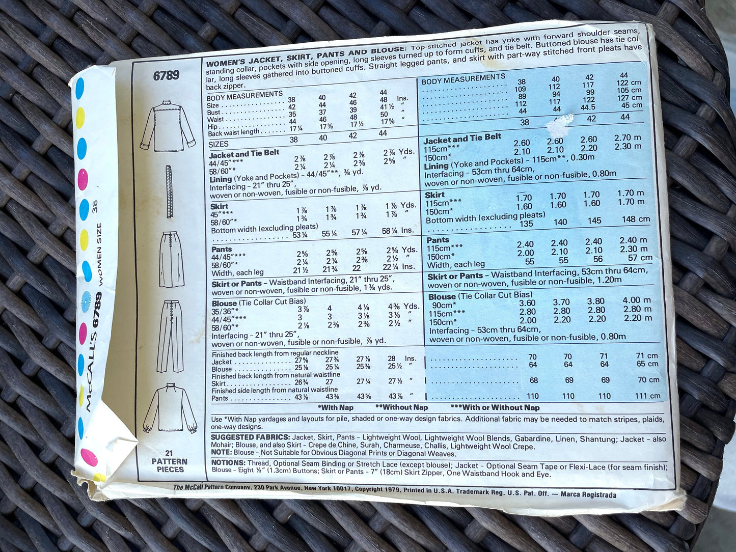 UNCUT Vintage Sewing Pattern - McCalls 6789 Bow Blouse, Jacket, Skirt, Pants - Womens 38