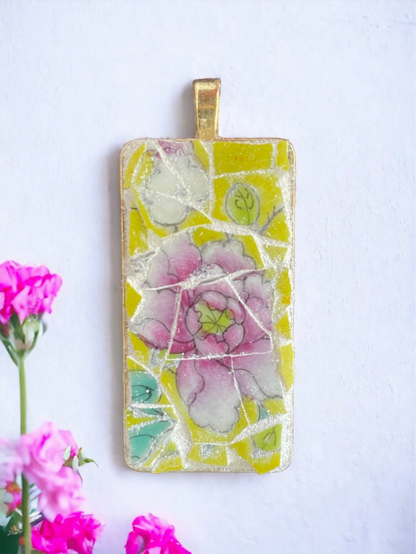 Handmade mosaic floral necklace - made of an upcycled broken vintage plate