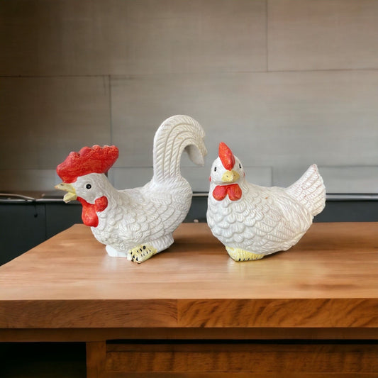 Fabulous vintage ceramic roosters - unsigned