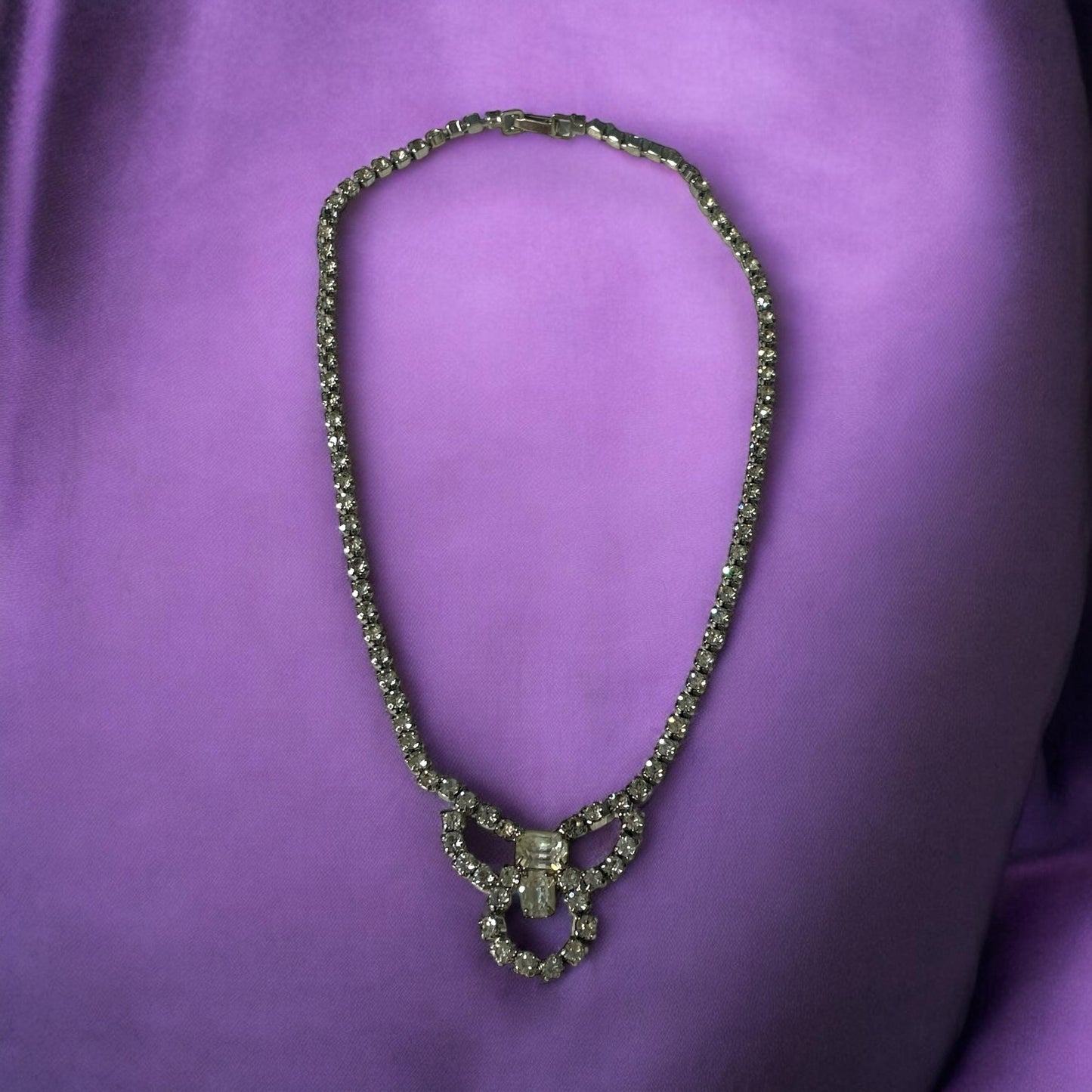 Stunning vintage rhinestone necklace