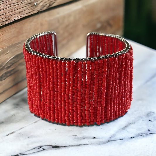Stunning vintage coral beaded cuff bracelet