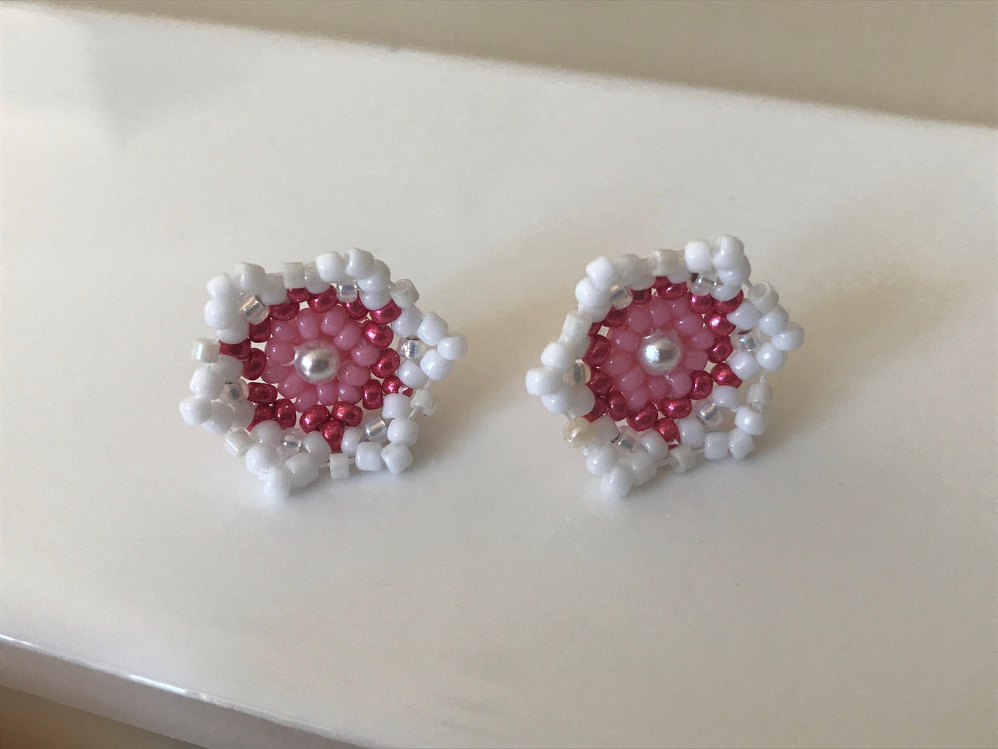 Small little hand beaded beadwork stud earrings - pink and white flowers