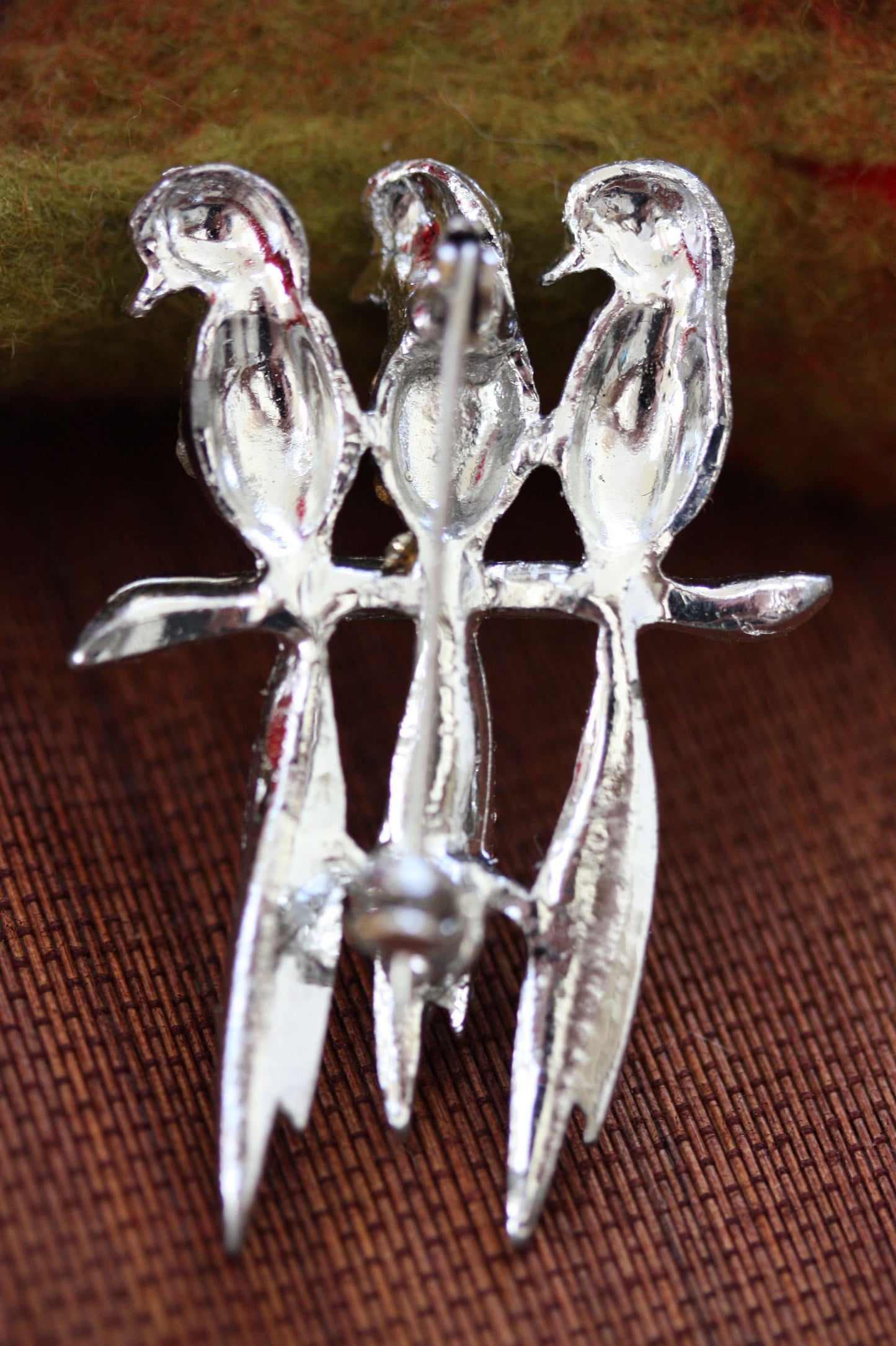 Stunning vintage pin - 3 rhinestone studded birds on a green crystal baguette branch