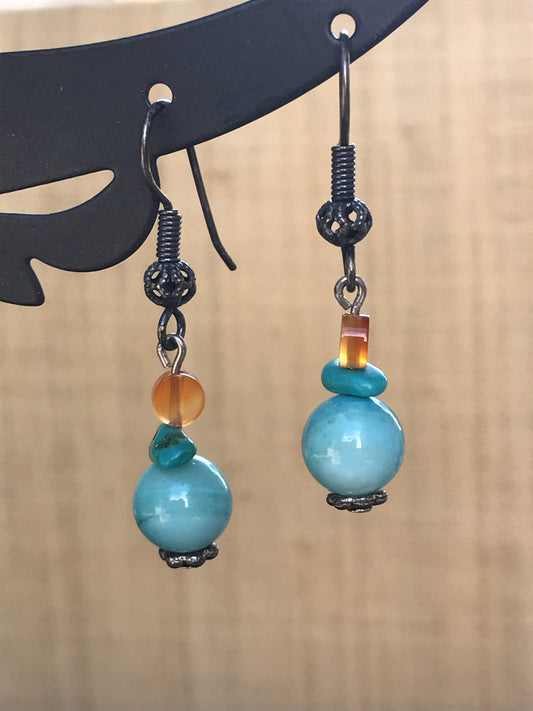 Stunning vintage blue and orange vintage dangle earrings - gemstone chip, bead and glass