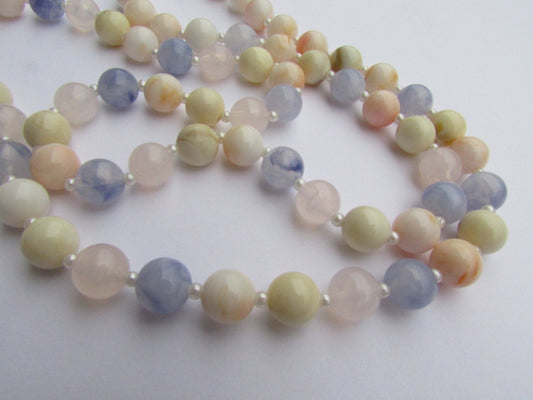 Shades of purple - vintage necklace