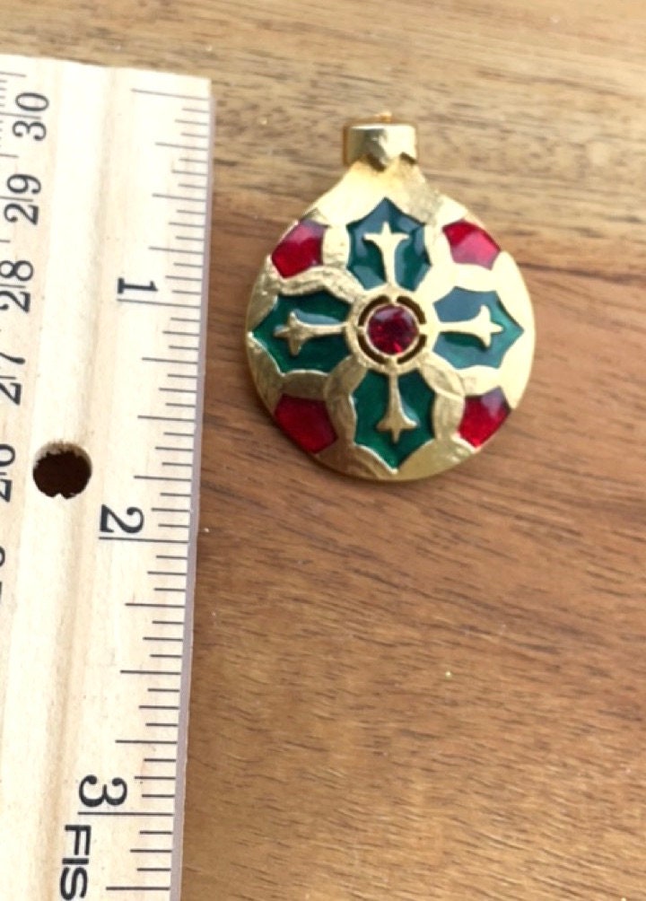 Rare Signed "Lia" stunning vintage Christmas pin