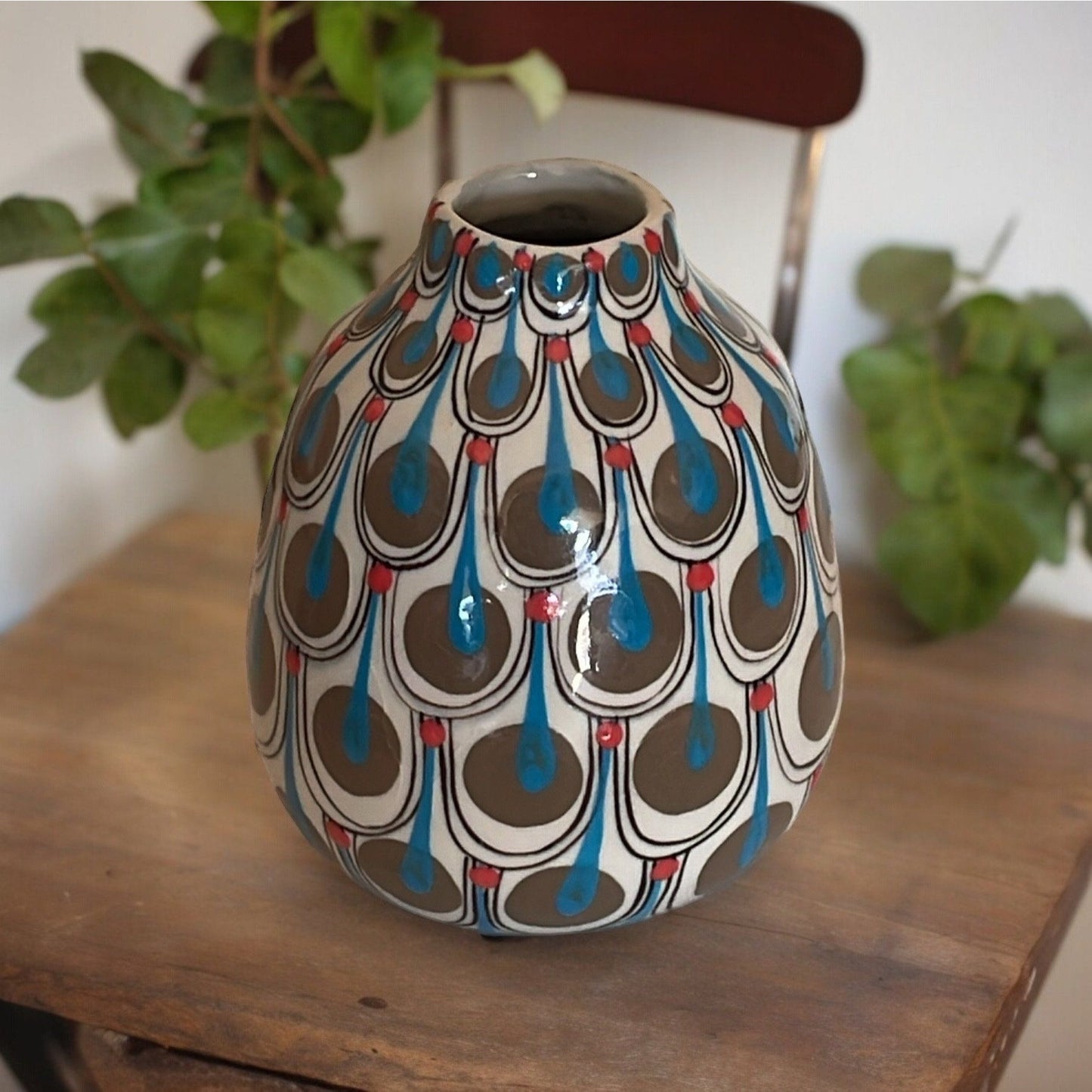 Stunning handcrafted Guatemalan vase - ceramic vintage brushstroke vase