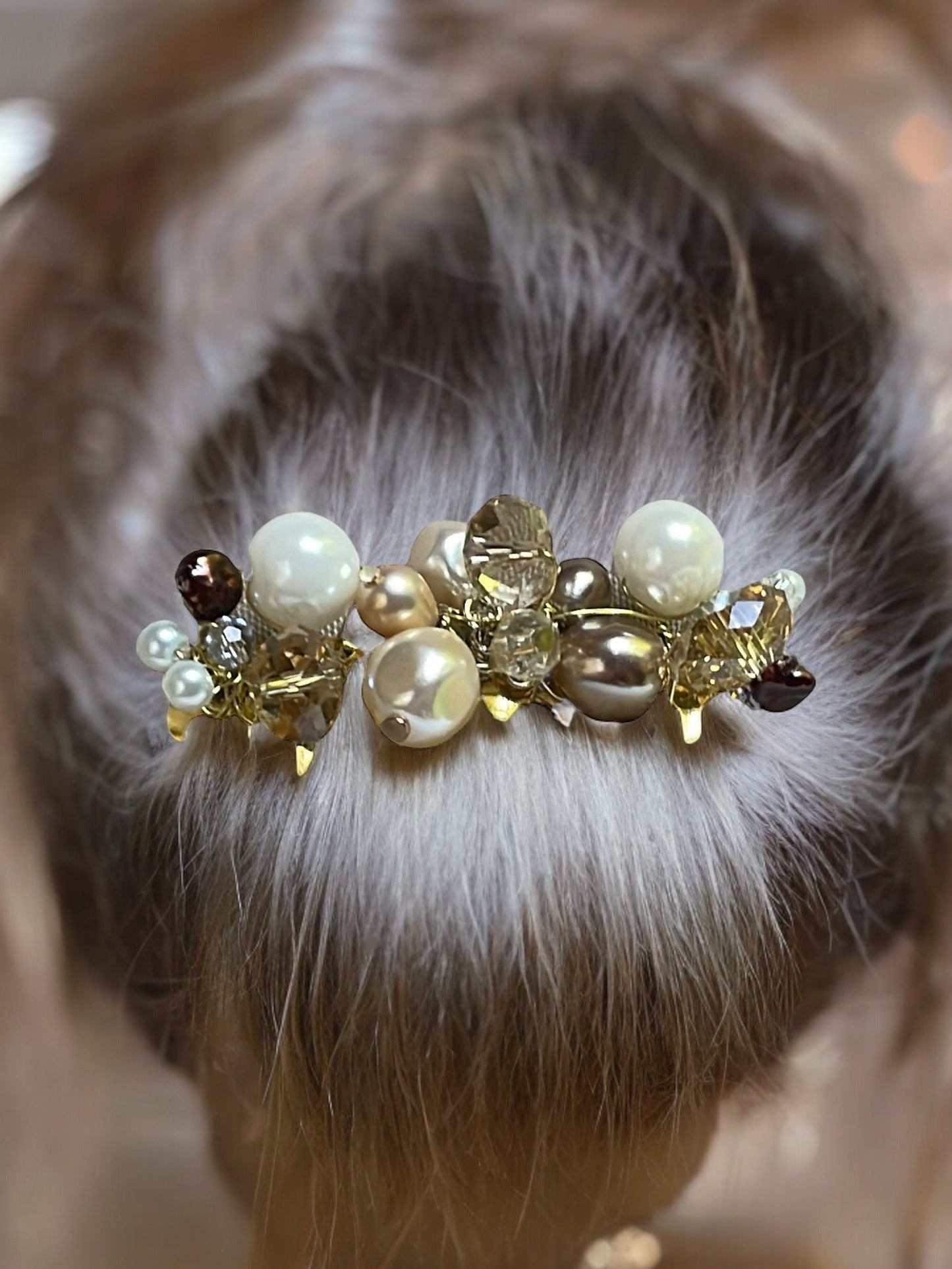 Beaded metal hair comb with crystals and pearls