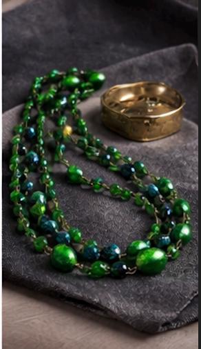 Vintage Emerald Green Glass Necklace, 3 Strand Art Deco Style Statement Necklace, Foil Glass & Turquoise Look Synthetic Beads