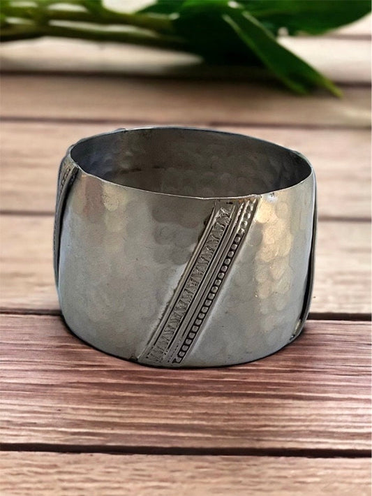 Stunning vintage hammered metal cuff bracelet with unique intricate design - textured cuff bracelet - silvertone bracelet by Stephan & Co.