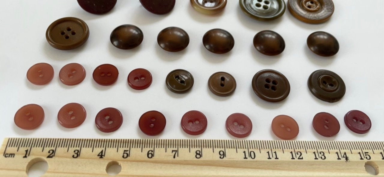 Lot of vintage buttons - shades of brown