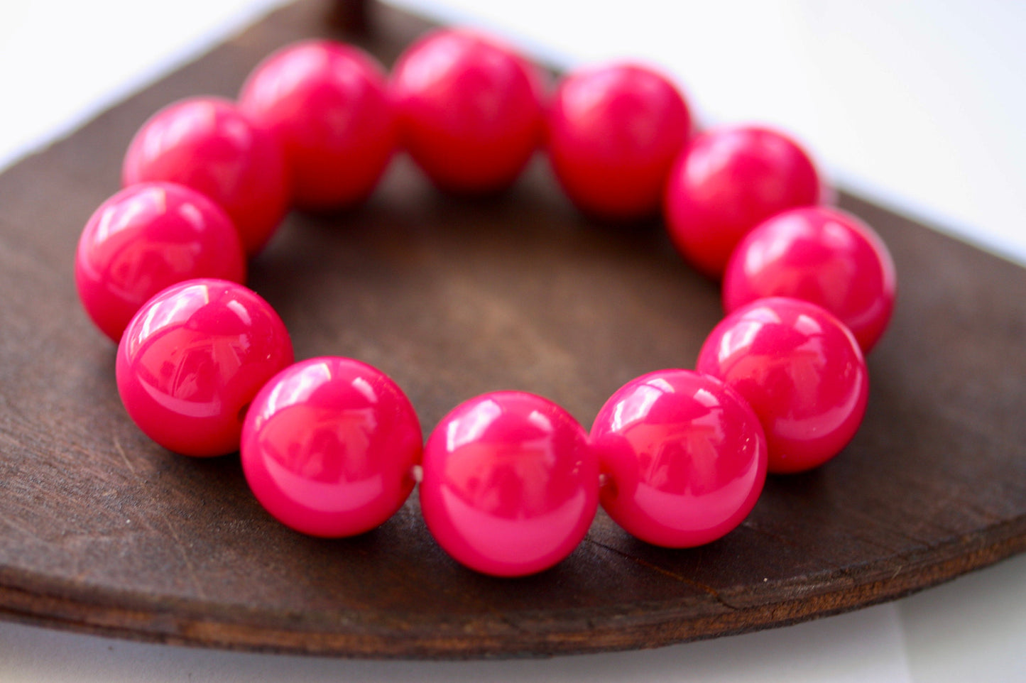 HOT pink stretchy vintage beaded bracelet