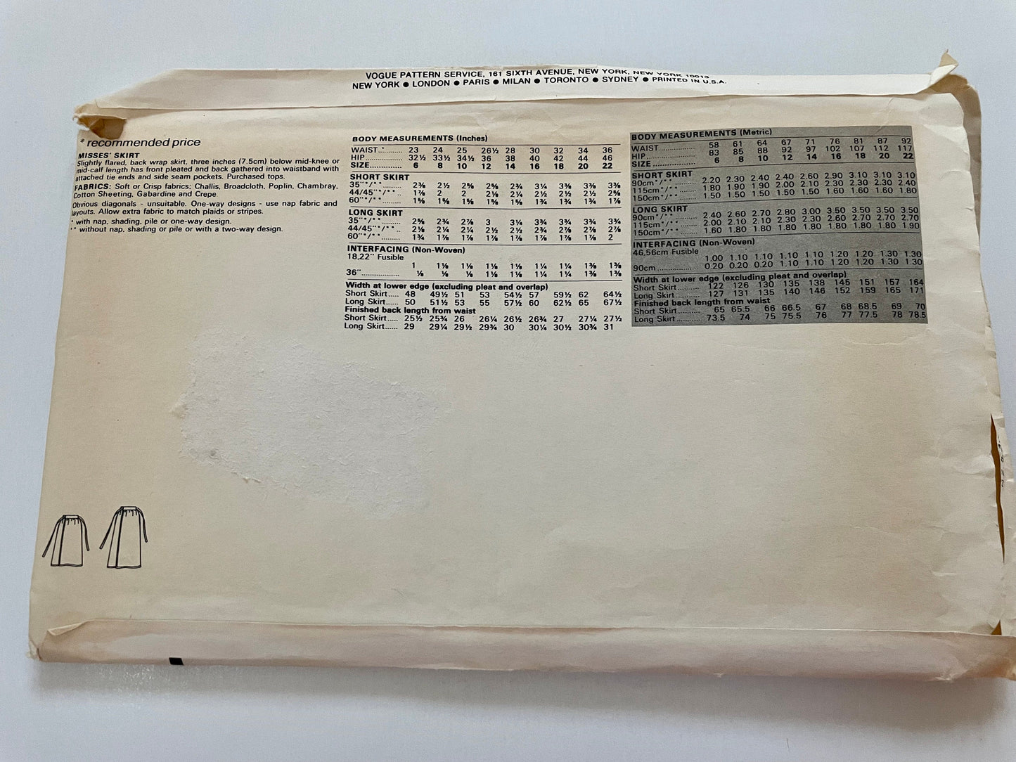 RARE UNCUT vintage Sewing Pattern - Very Easy Vogue 8209 Slightly Flared Wrap Skirt in 2 Lengths Size 18 - 22