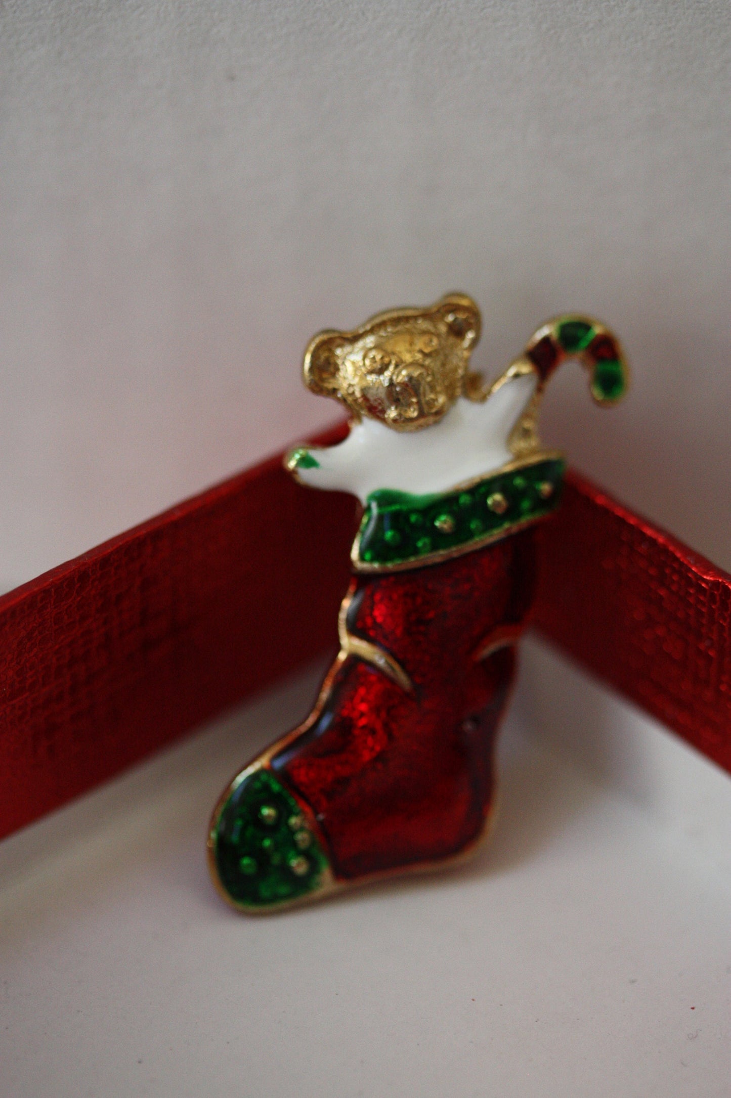 Charming teddy bear in Christmas stocking stunning vintage holiday pin