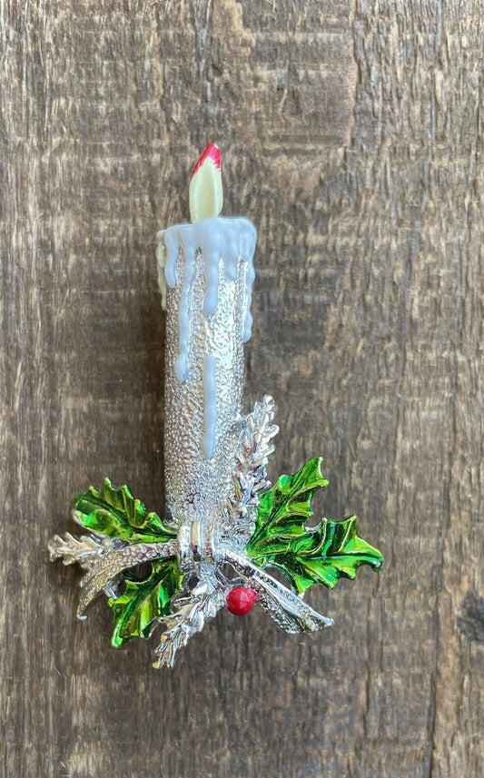 Stunning vintage Christmas pin - candle with holly - signed Gerry's