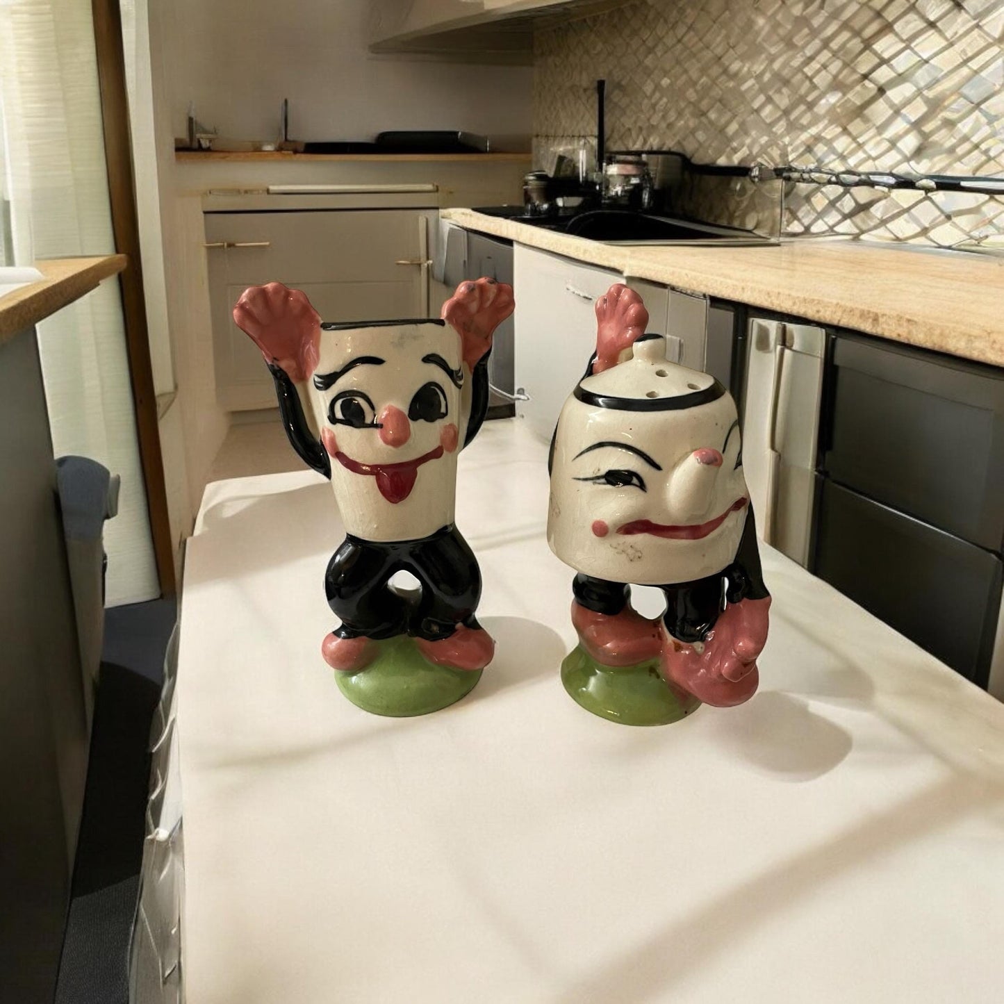 Vintage Japan anthropomorphic Mid Century Modern salt and pepper shakers