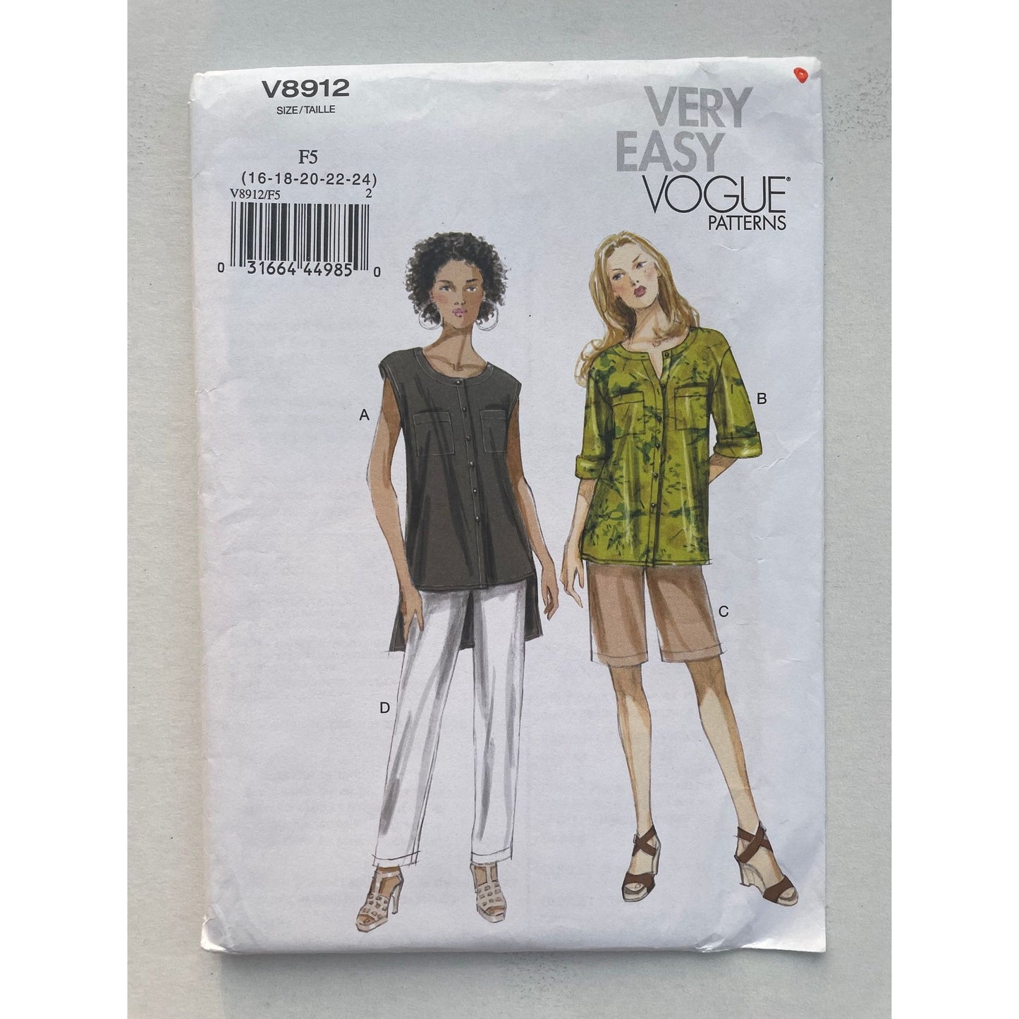 UNCUT Sewing Pattern - Vogue 8912 UNCUT Misses Tunic / Blouse & Pants, Size 16-18-20-22-24